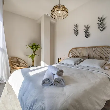 Costasol33 Aptos 1 Y 2 *