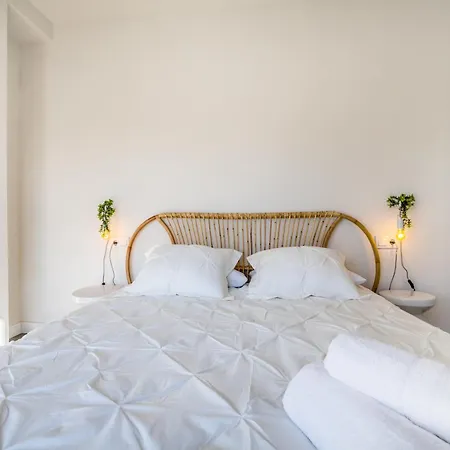 Costasol33 Aptos 1 Y 2 *